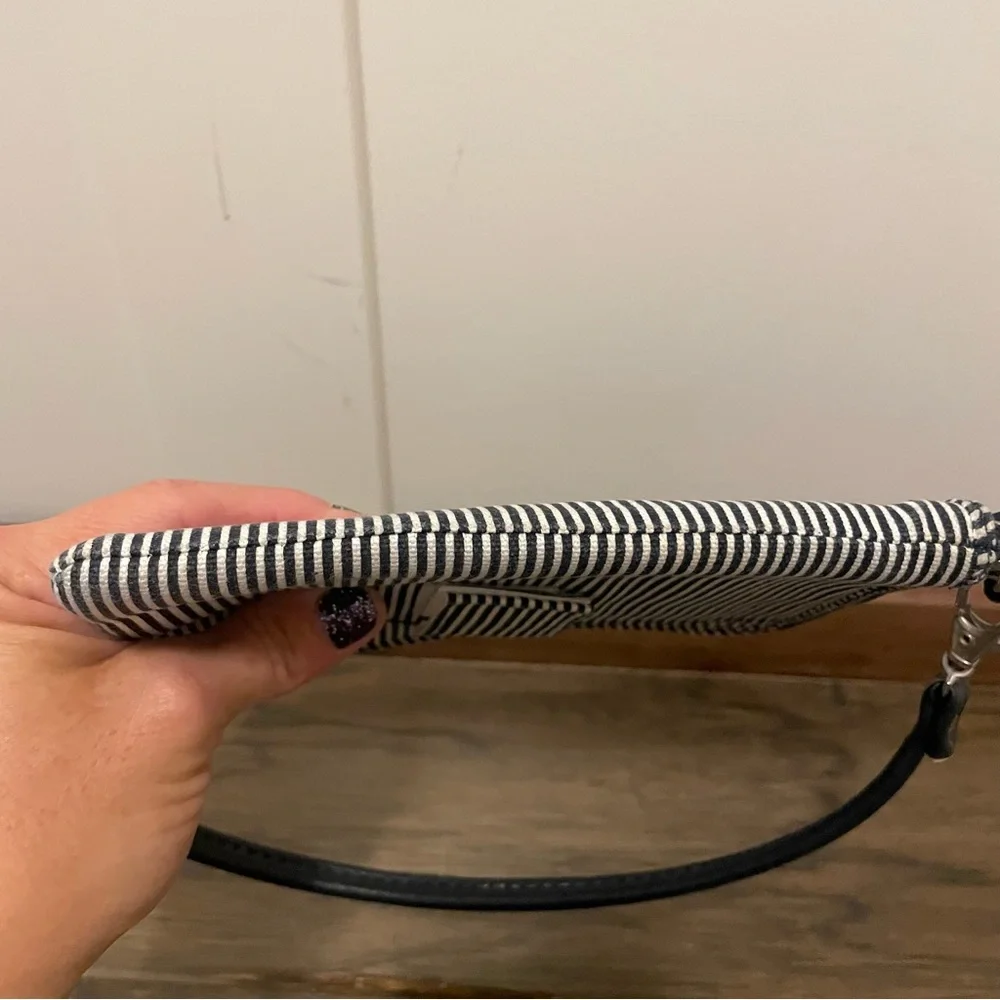 Thirty One Navy Striped Zipper Wristlet w/White Embroidered Flower